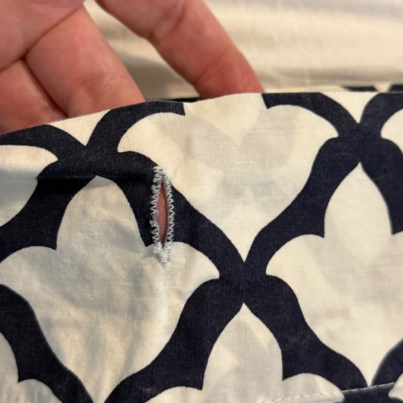 Pottery Barn Navy Blue & Cream Trellis Set | Shower Curtain + Two Hand Towels - Picture 8 of 8